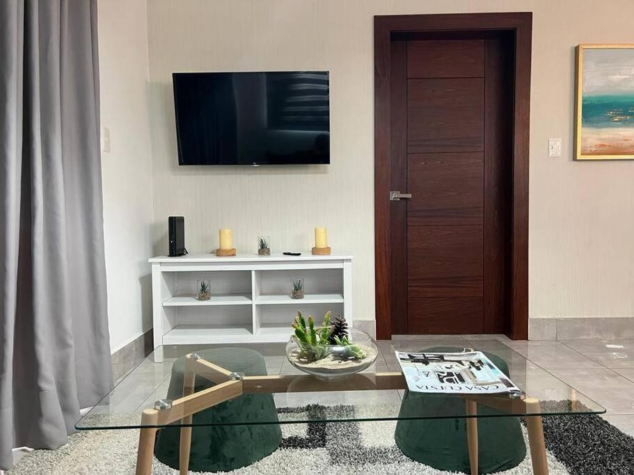 Suites Room Soha II Сантяго де лос Кабайерос Екстериор снимка