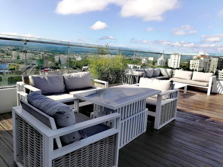 Suites Room Soha II Сантяго де лос Кабайерос Екстериор снимка